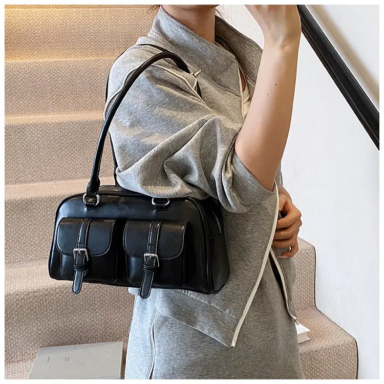 Retro Boston Style Shoulder Bag Cream 2026 — feature 19