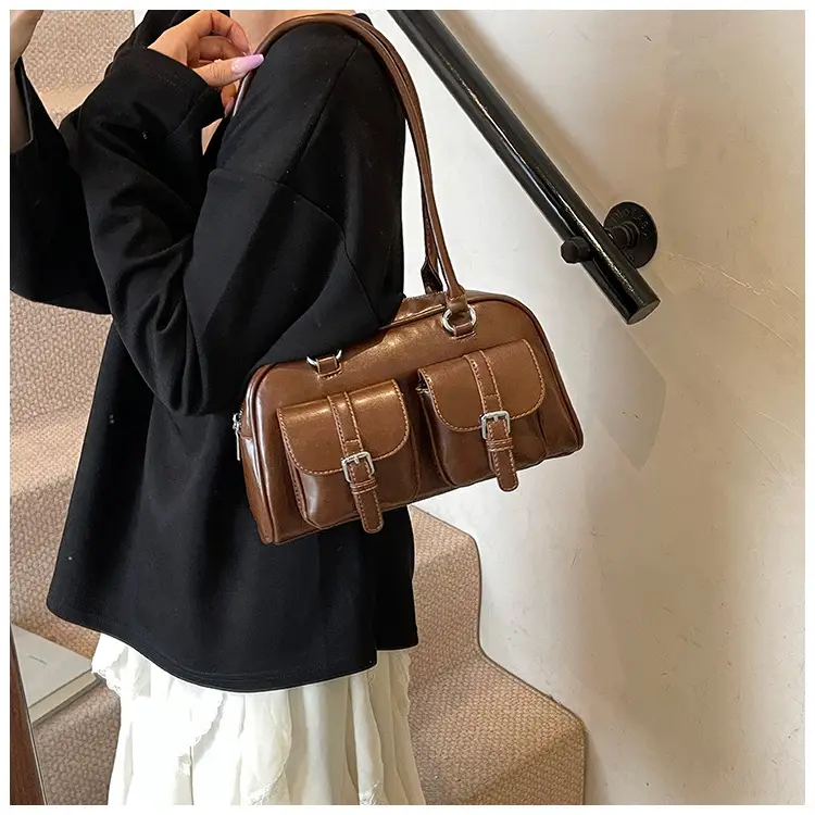 Retro Boston Style Shoulder Bag Cream 2026 — feature 24