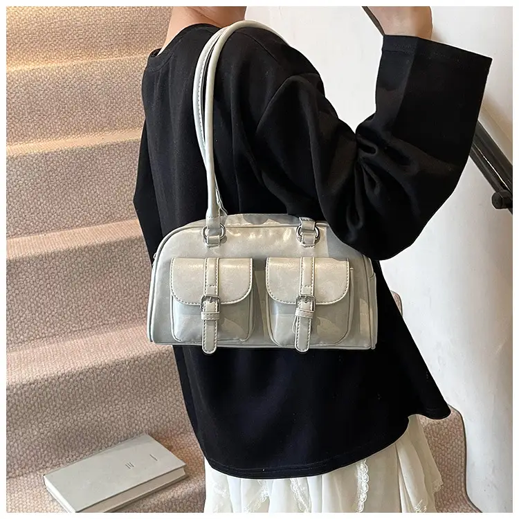 Retro Boston Style Shoulder Bag Cream 2026 — feature 25