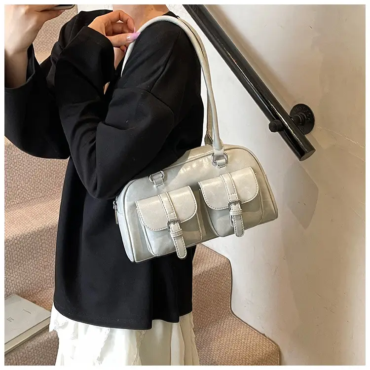 Retro Boston Style Shoulder Bag Cream 2026 — feature 26