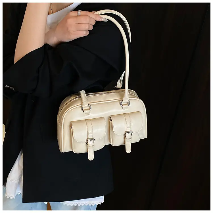 Retro Boston Style Shoulder Bag Cream 2026 — feature 32