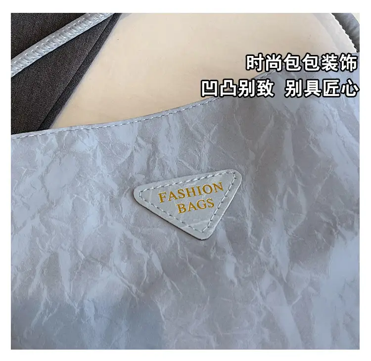 2025 New Fashion Women's Handbag Simple Solid Color — feature 7