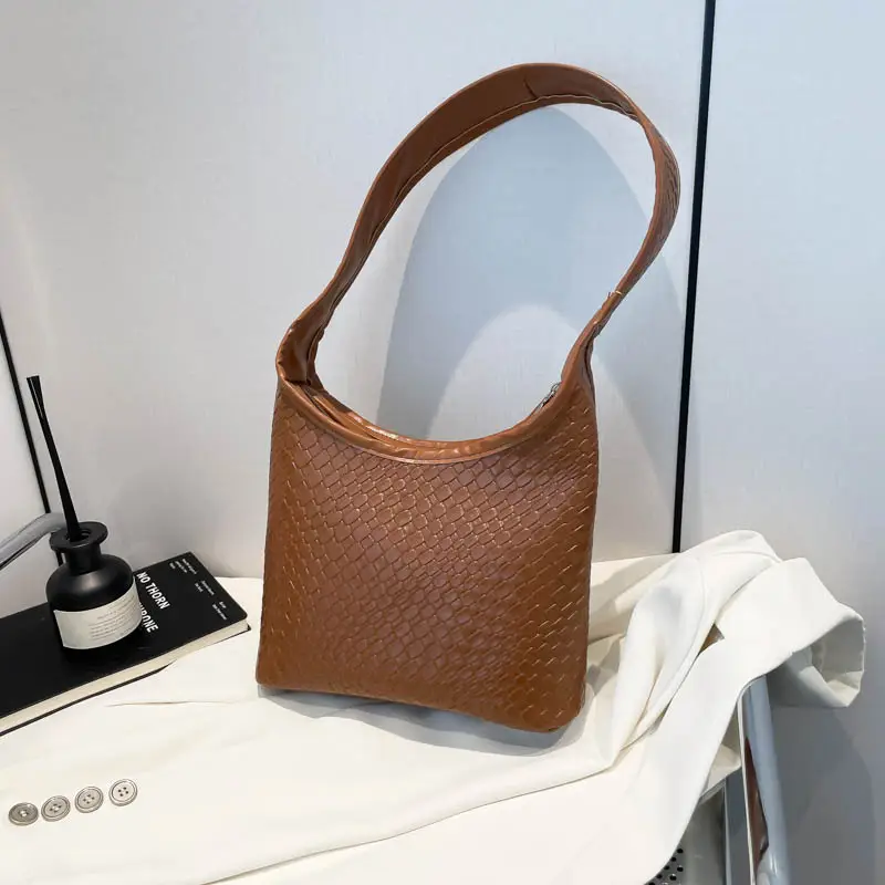 Pink Woven Korean Style Shoulder Bag 2025