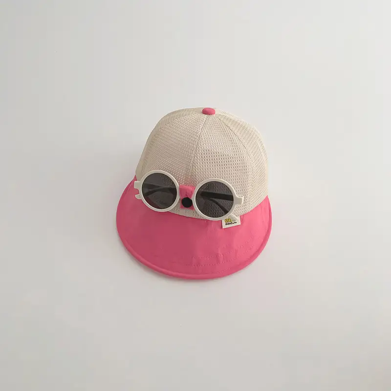 Pink Mesh Sun Hat with Sunglasses for Kids - Image 3