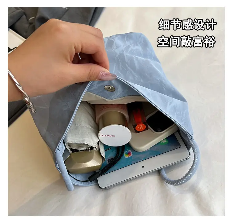 2026 Stylish Shoulder Bag for Women Solid Color Textured Artistic Trendy Casual Versatile — feature 11