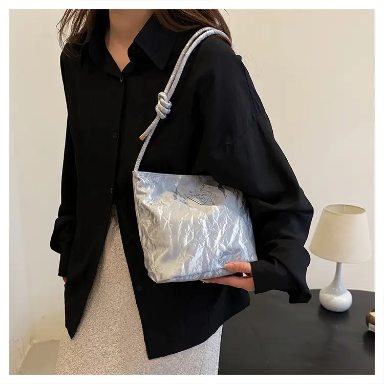 2026 Stylish Shoulder Bag for Women Solid Color Textured Artistic Trendy Casual Versatile — feature 12