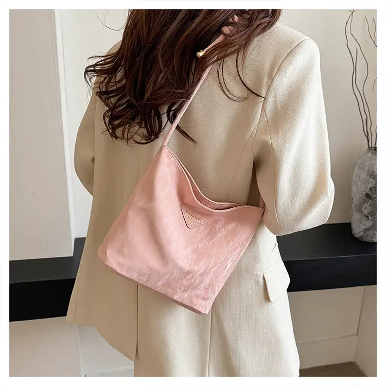 2026 Stylish Shoulder Bag for Women Solid Color Textured Artistic Trendy Casual Versatile — feature 15