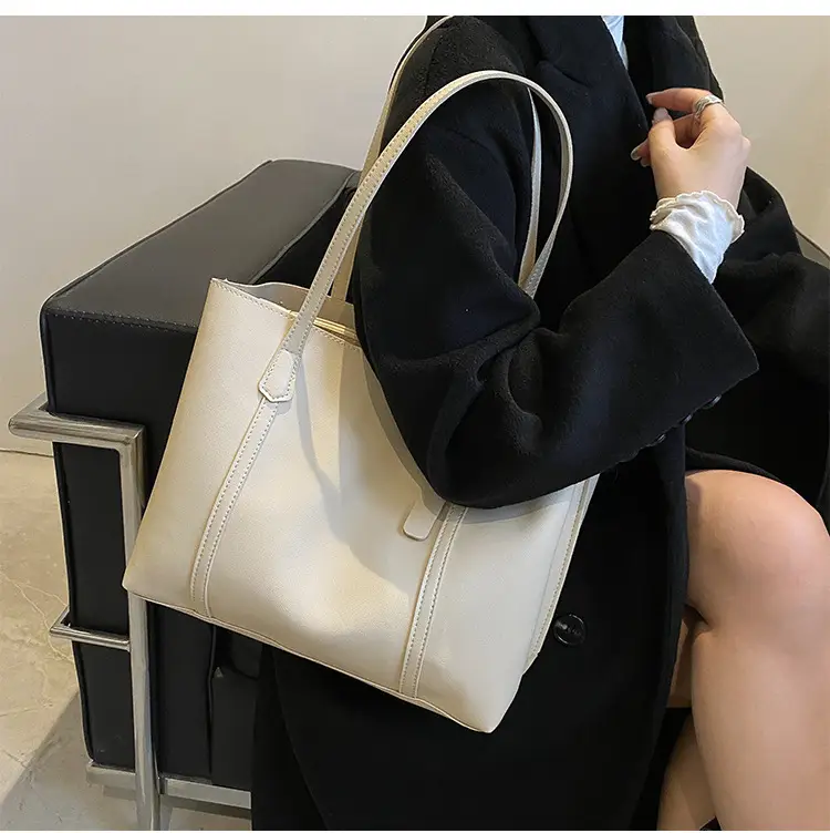 Black Leather Tote Bag for Women 2024 Winter Style - Image 8