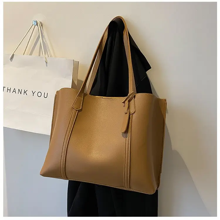 Black Leather Tote Bag for Women 2024 Winter Style — feature 45