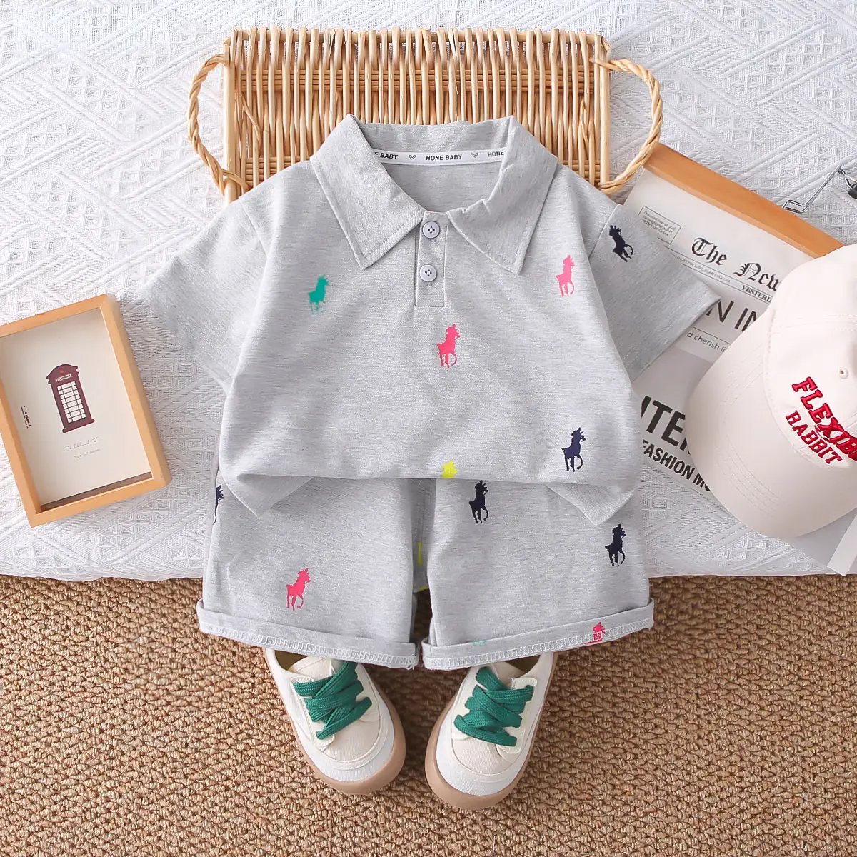 Boys' White Printed Short Sleeve T-Shirt Shorts Set 2025 — feature 9