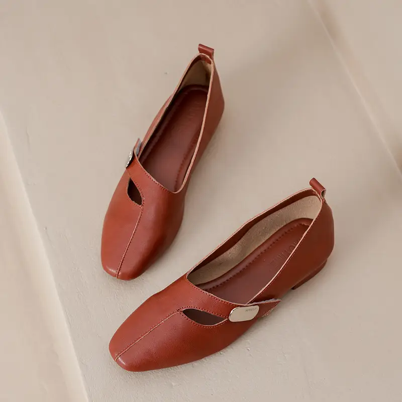 French Flats 2025 New Spring & Fall Flats Cheongsam Thick Heel Women's Shoes Work Clothing Soft Sole Women's Mary Jane Leather Shoes - Image 3