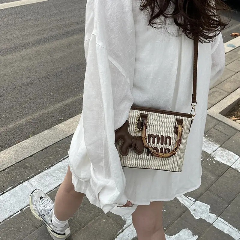 Women Straw Mini Mouse Bag with Leather Handle