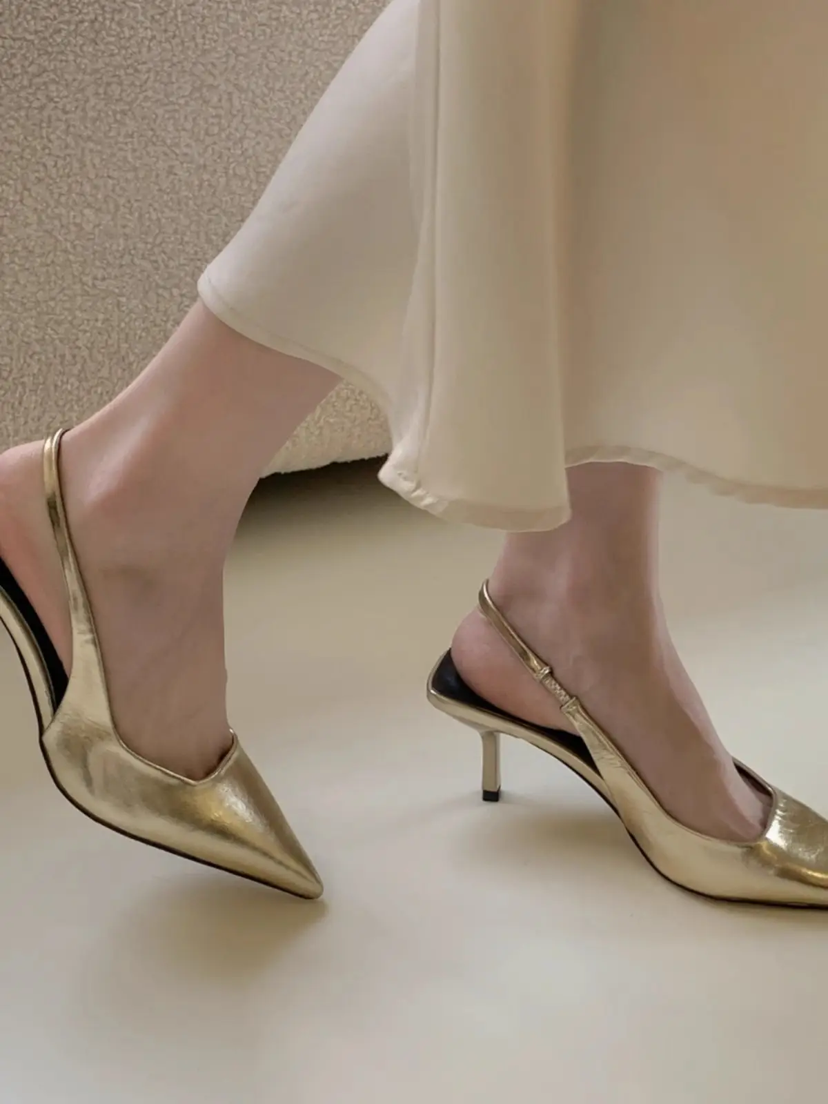 Silver Pointed Toe High Heels 2025 French Style — feature 5