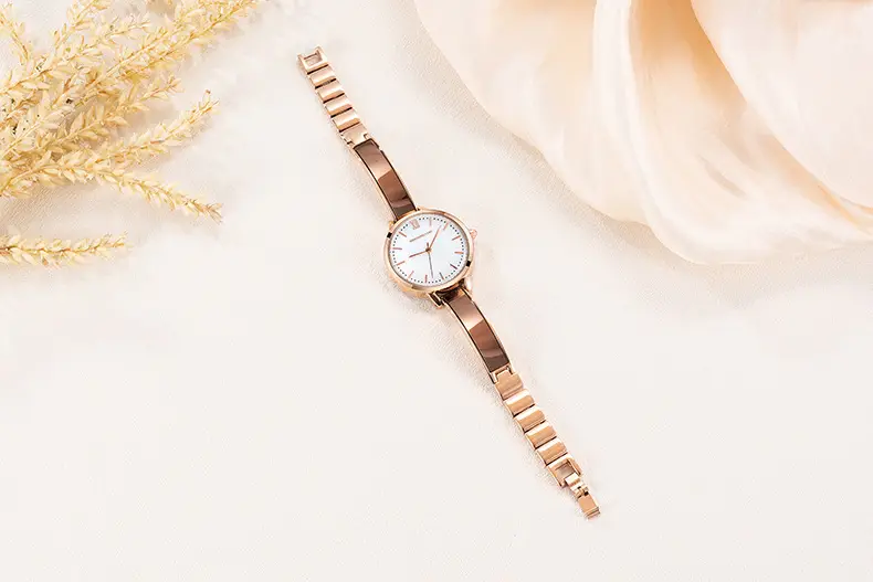 Women's Steel Bracelet Watch with White Dial — feature 6