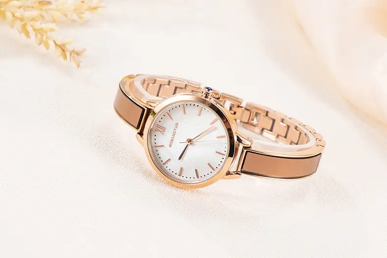 Women's Steel Bracelet Watch with White Dial — feature 8