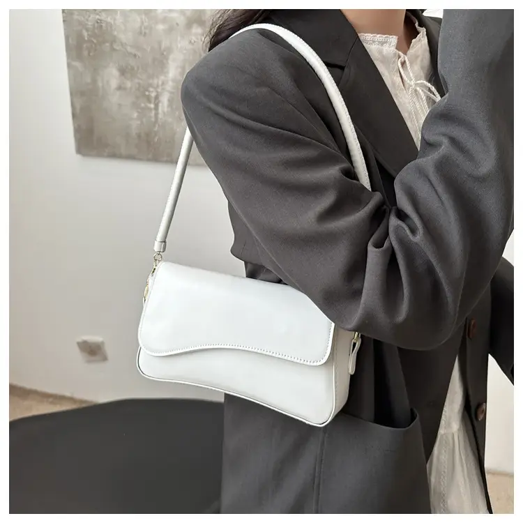 Black Retro Underarm Bag for Women — feature 9