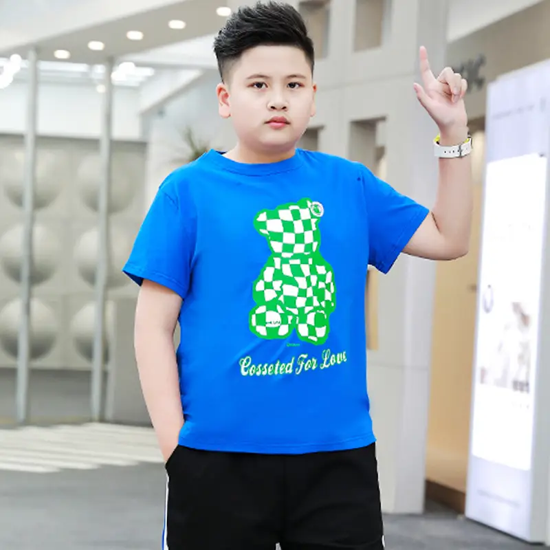 Plus-Size Gradient T-Shirt for Chubby Boys Large - Image 3