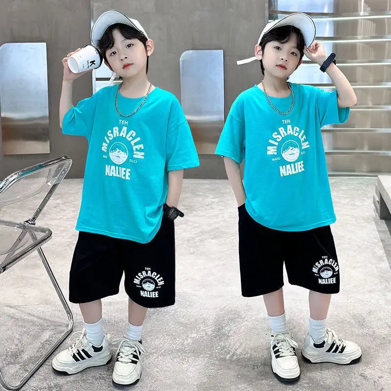 Boys Purple Camel Hat T-Shirts 2025 Medium Large — feature 3
