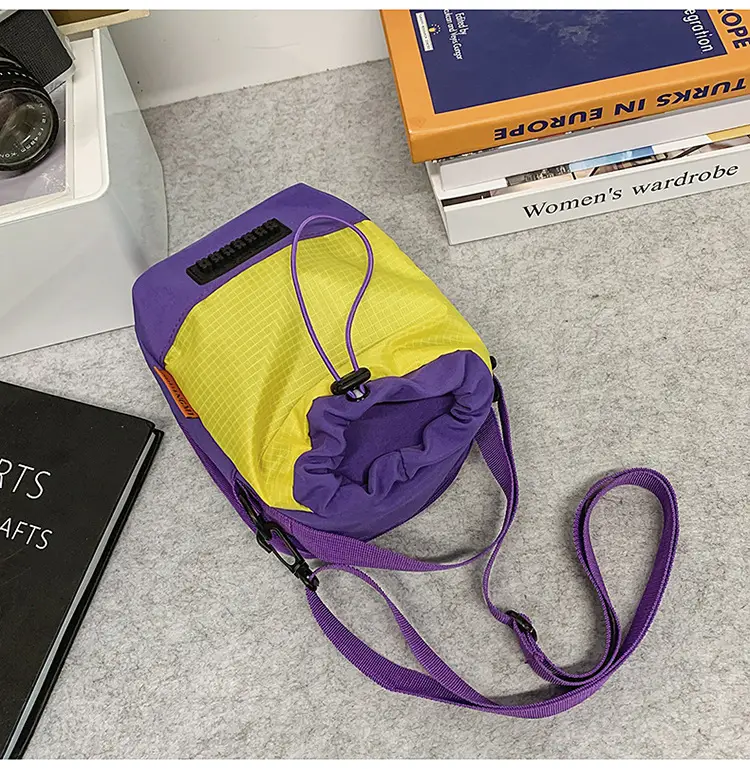 Black Drawstring Water Bottle Bag for Men Women — feature 30