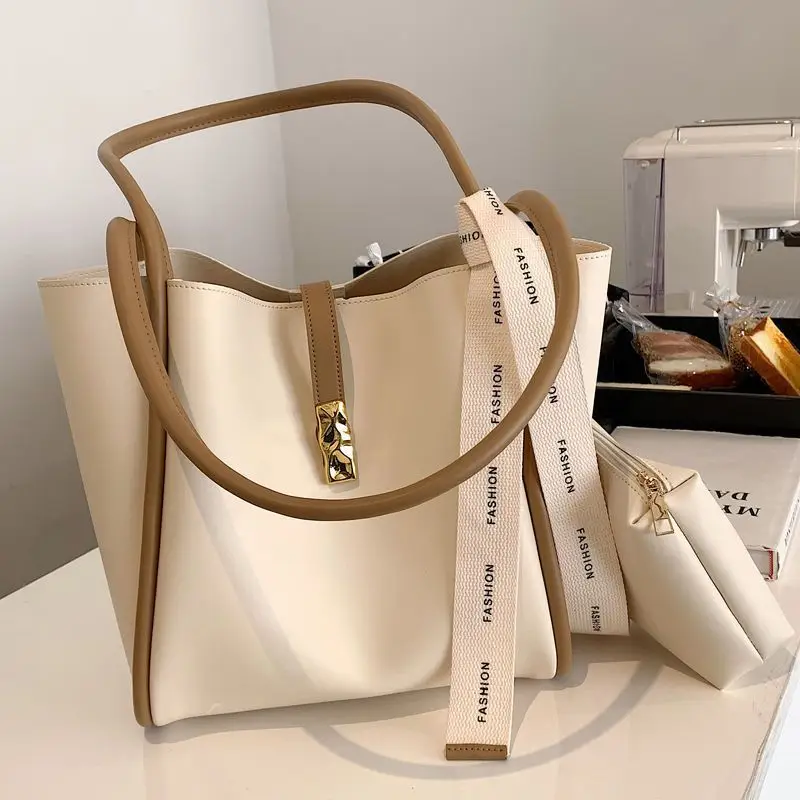 Large Capacity Fashionable Tote Bag for Commuting 2024 - Image 7