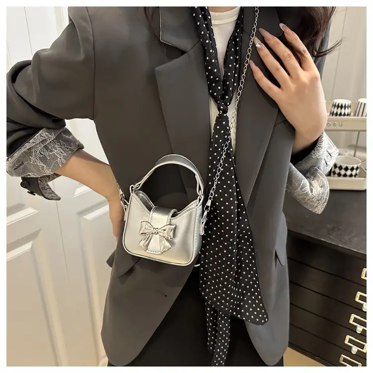 Pink Bow Shoulder Bag with Chain Strap for Women — feature 8