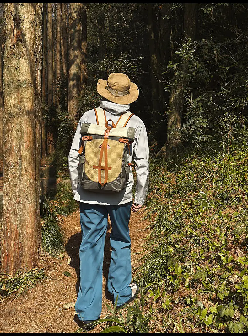Cross-border Hiking Backpack 2025 Large Capacity Mesh Design — feature 15