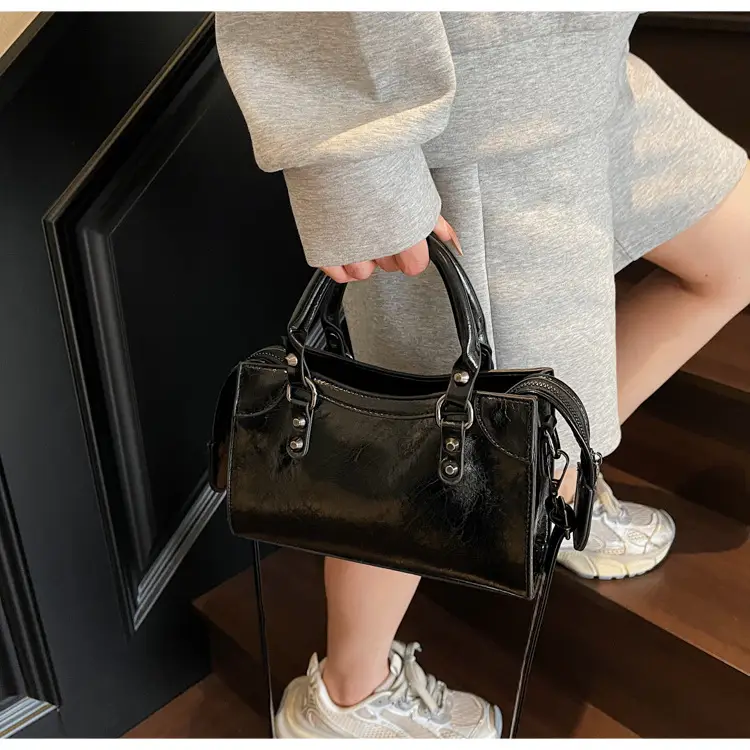 Women's Cream White Square Handbag with Metal Clasp — feature 19