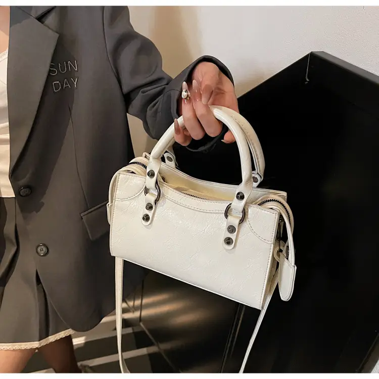 Women's Cream White Square Handbag with Metal Clasp — feature 8