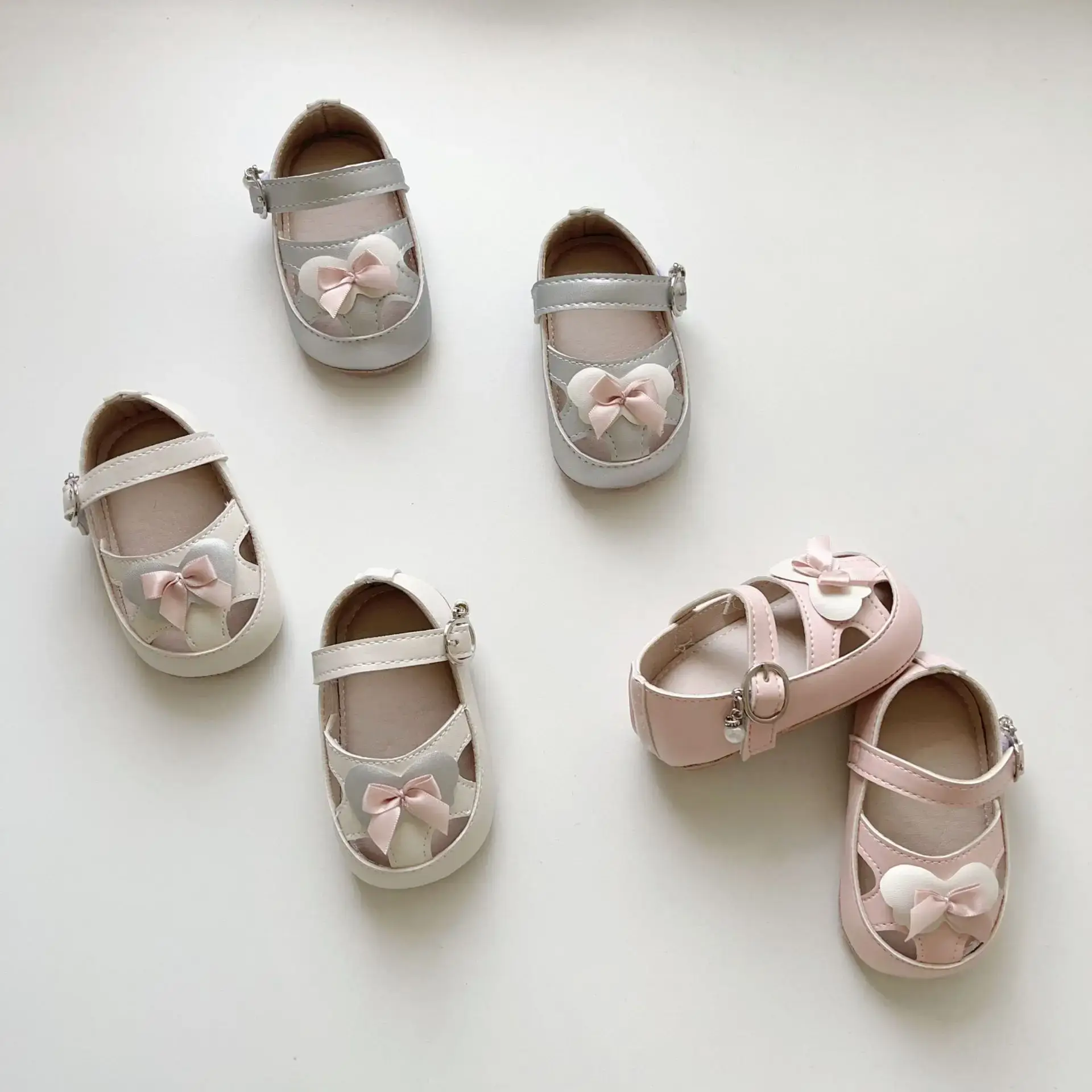 Baby Princess Shoes Silver Bow Sole 6-18M — feature 3