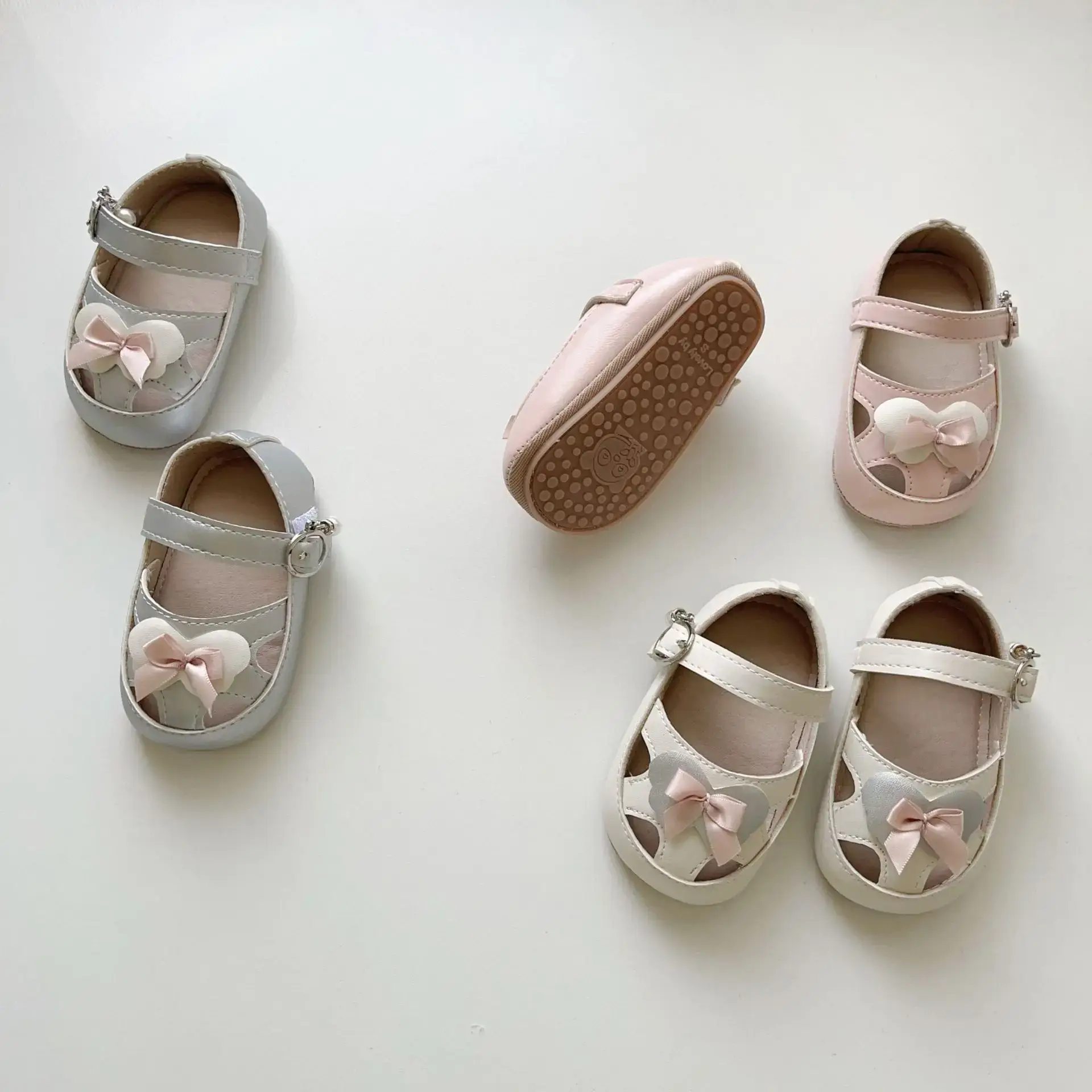 Baby Princess Shoes Silver Bow Sole 6-18M — feature 4