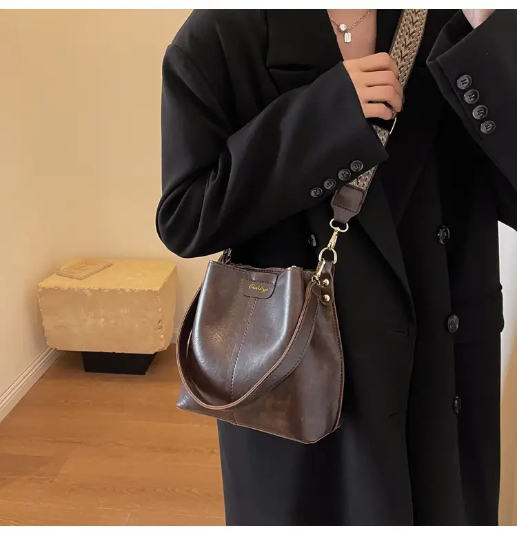 Women's Korean Style Beige Shoulder Bag 2025 New Arrival — feature 10