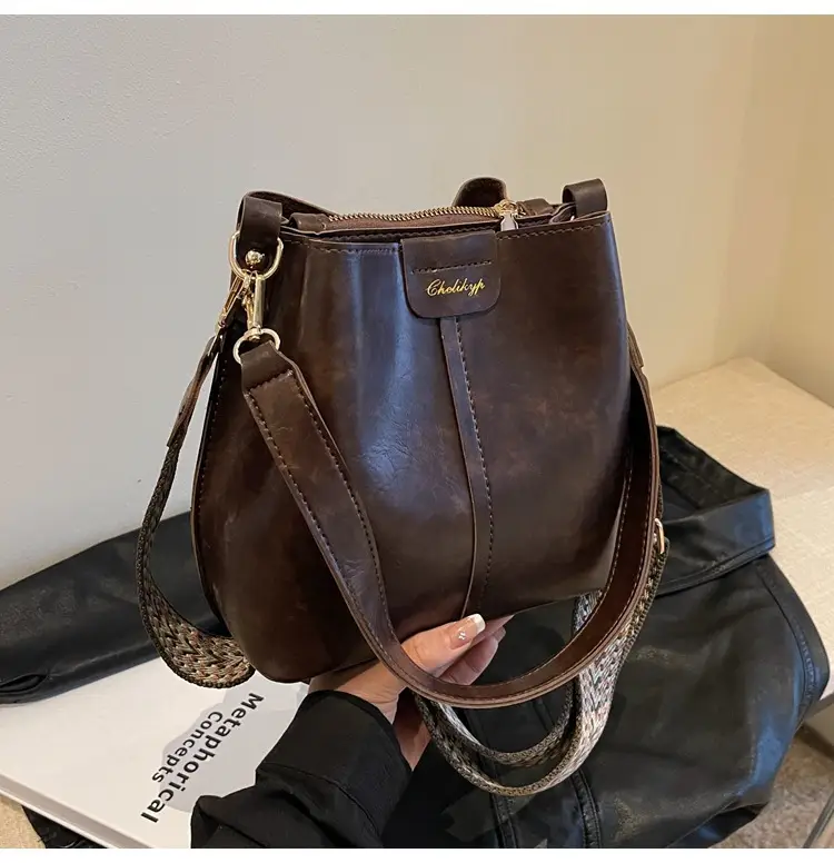 Women's Korean Style Beige Shoulder Bag 2025 New Arrival — feature 25