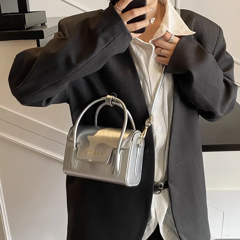 2025 Women's White Square Handbag with Chain Strap - Image 9