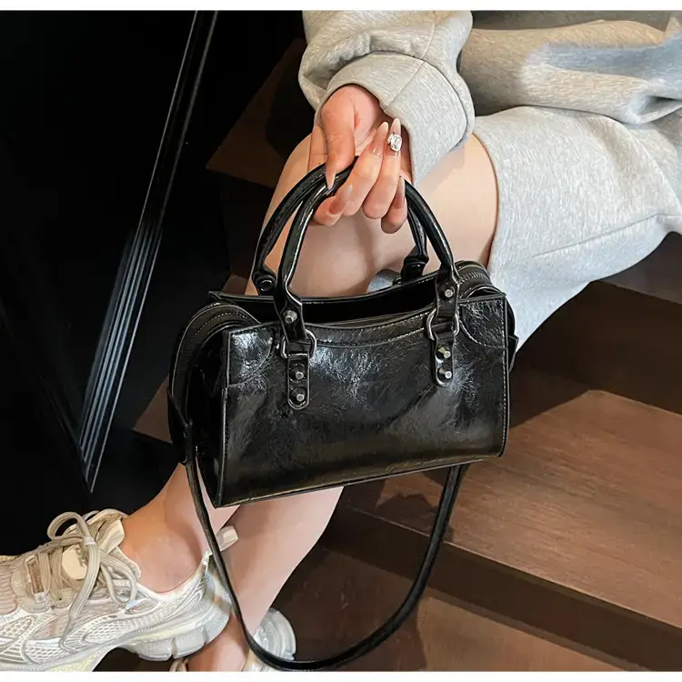 Black Crossbody Handbag for Women 2025 — feature 22