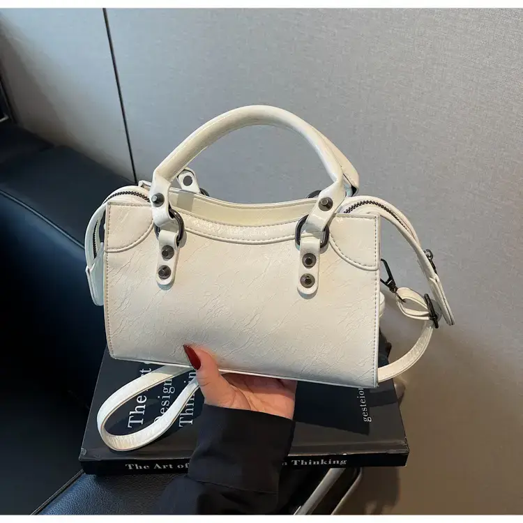 Black Crossbody Handbag for Women 2025 — feature 33