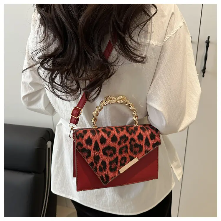 Leopard Print Shoulder Bag with Chain Handle Brown — feature 13