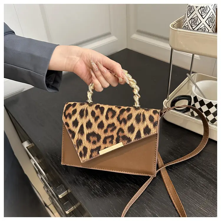 Leopard Print Shoulder Bag with Chain Handle Brown — feature 19