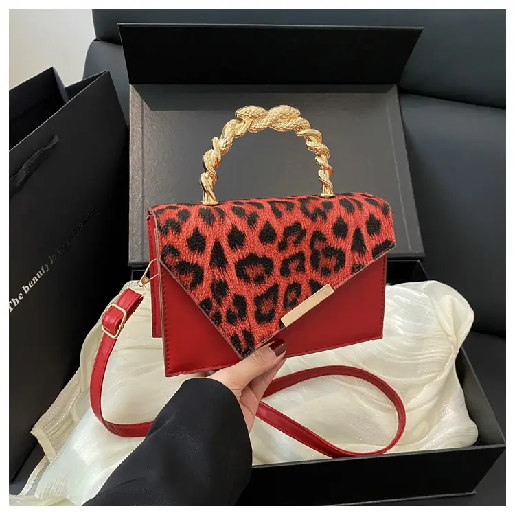 Leopard Print Shoulder Bag with Chain Handle Brown — feature 21