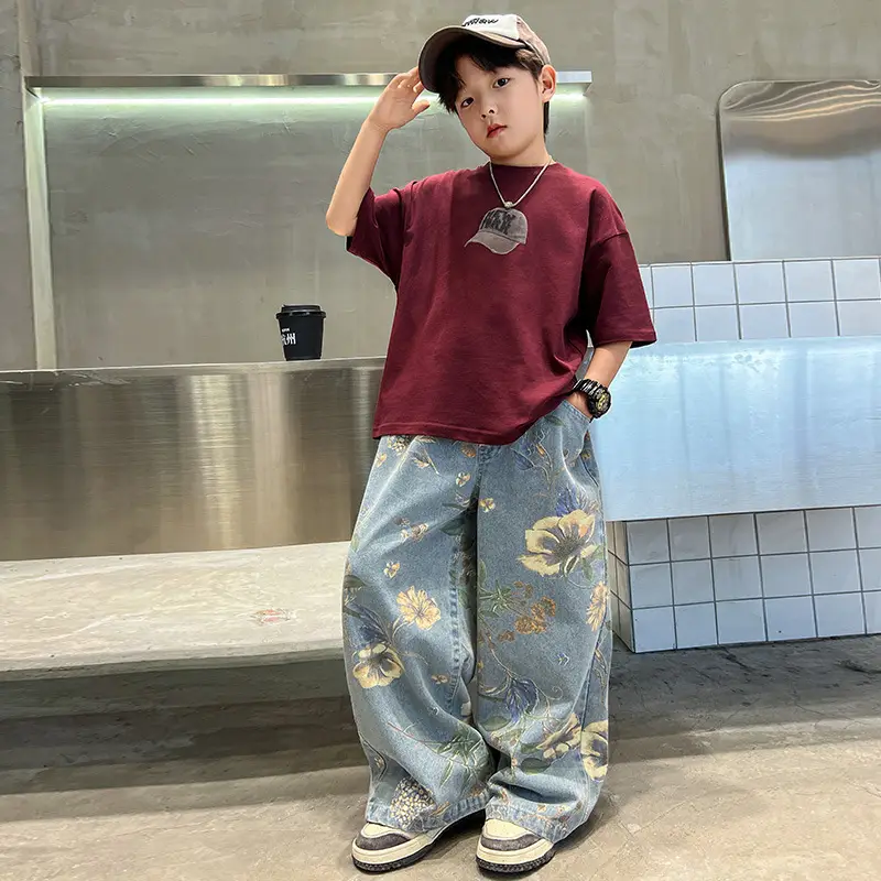 Boys Printed T-Shirt & Floral Jeans 2-Piece Set