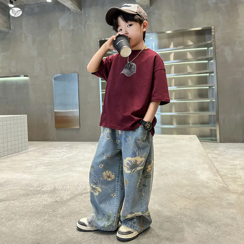 Boys Printed T-Shirt & Floral Jeans 2-Piece Set