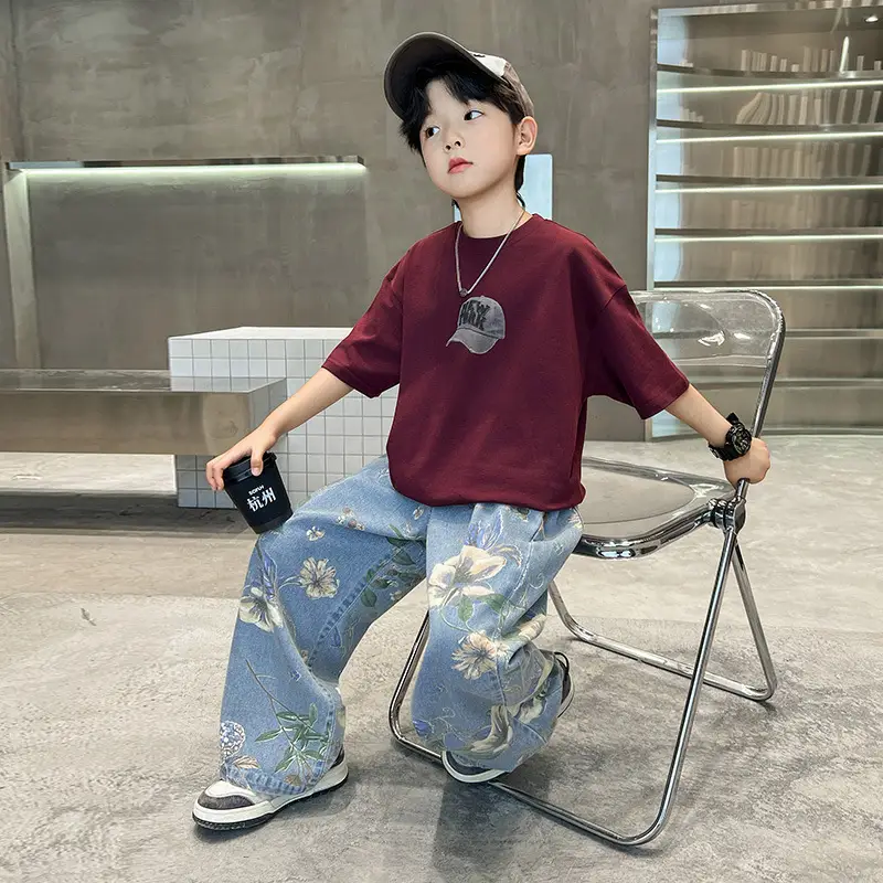 Boys Printed T-Shirt & Floral Jeans 2-Piece Set