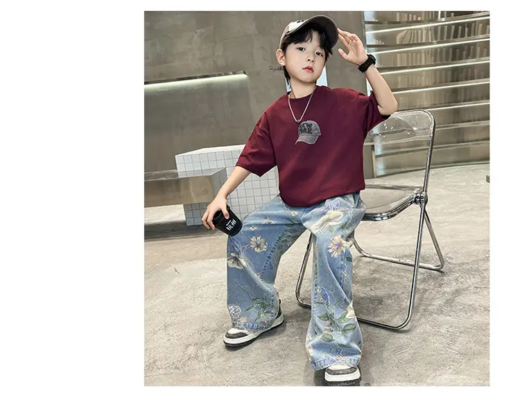 Boys Printed T-Shirt & Floral Jeans 2-Piece Set — feature 13
