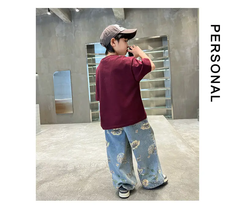 Boys Printed T-Shirt & Floral Jeans 2-Piece Set — feature 9