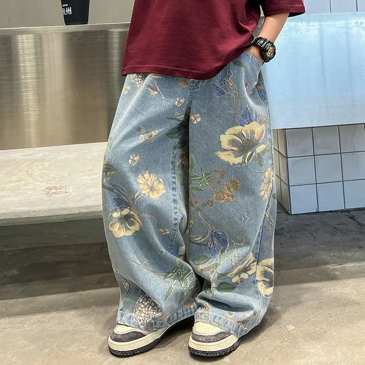Boys Printed T-Shirt & Floral Jeans 2-Piece Set