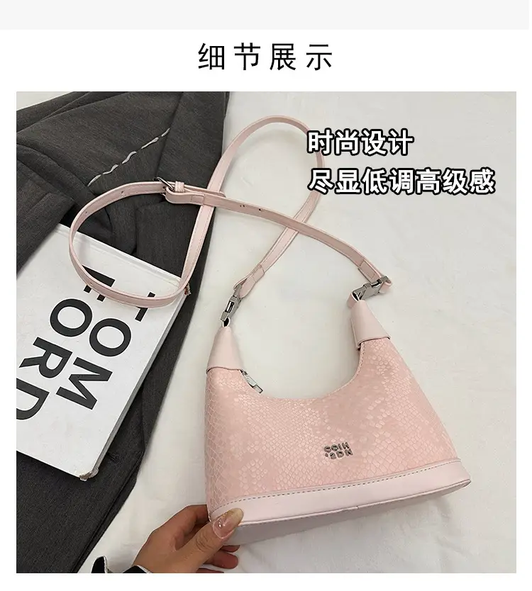 Maroon Snake Pattern Crossbody Bag for Women 2025 — feature 6