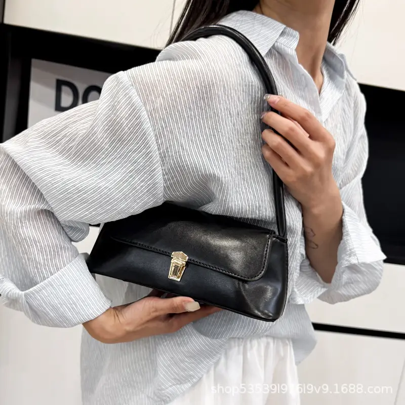 Black Leather Armpit Bag for Women 2025 — feature 11