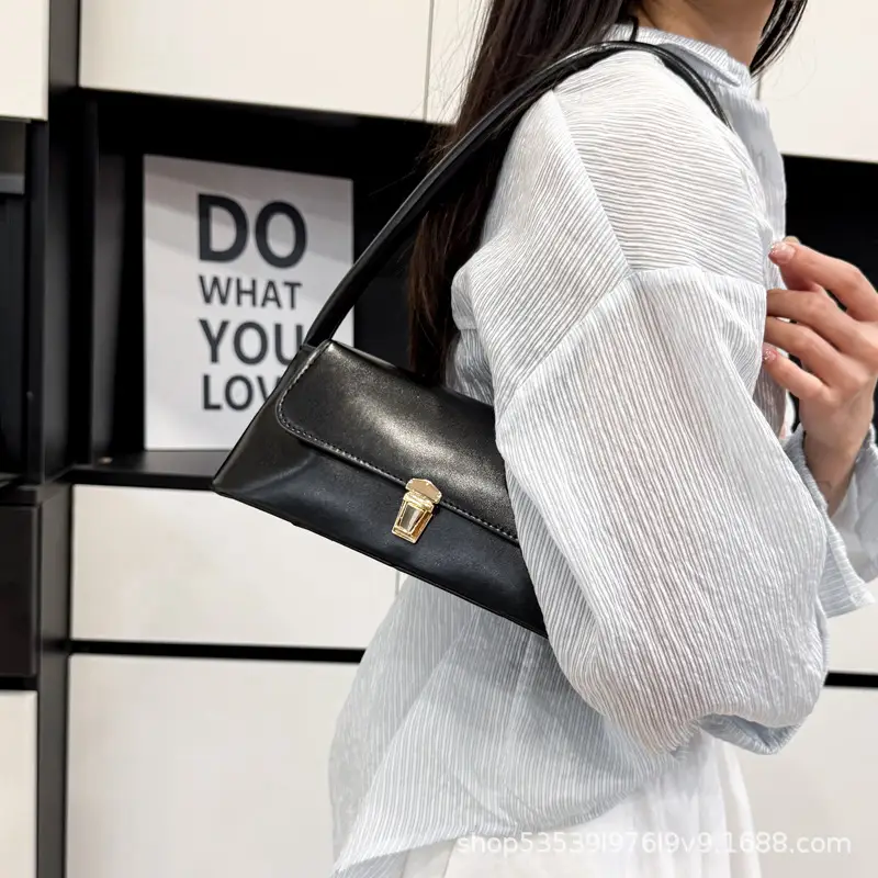 Black Leather Armpit Bag for Women 2025 — feature 12