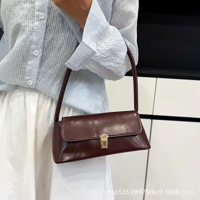 Black Leather Armpit Bag for Women 2025 — feature 13