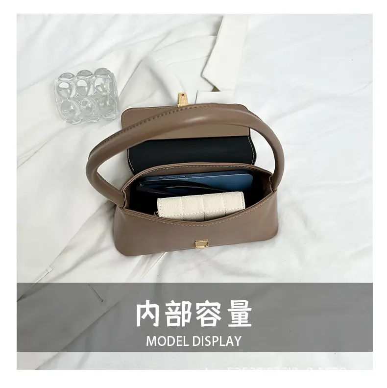 Black Leather Armpit Bag for Women 2025 — feature 9