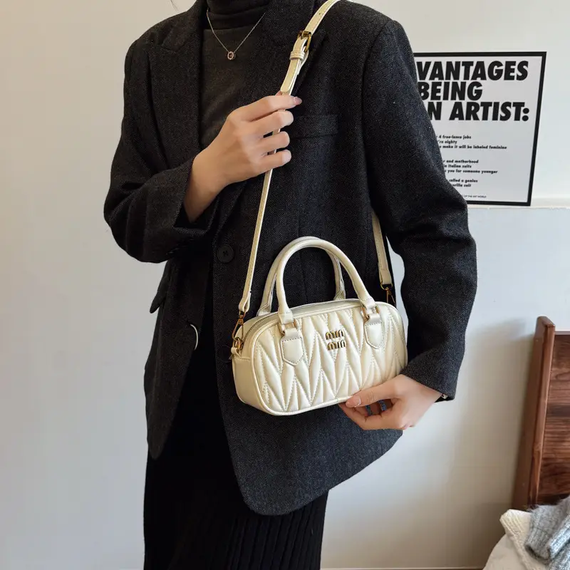 Black Pleated Quilted Shoulder Bag for Women 2025 - Image 6